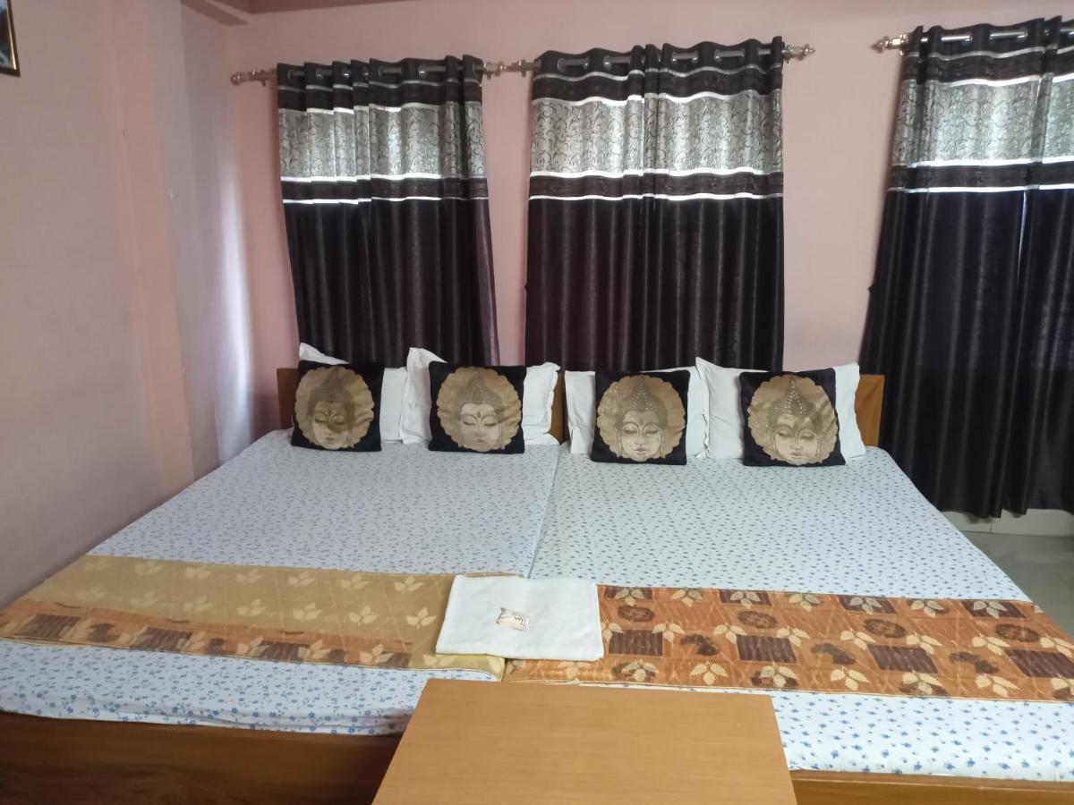 Hotel Royale Kalküta Dış mekan fotoğraf